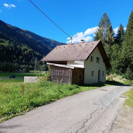 Linus Mit Bergblick Und W-lan
