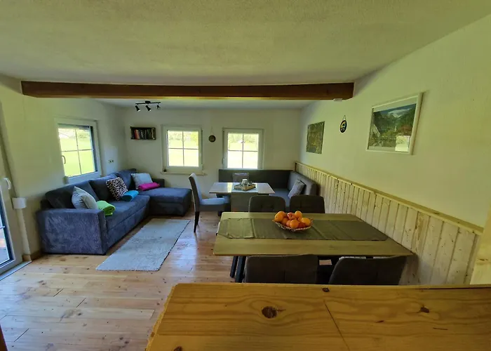 Linus Mit Bergblick Und W-lan Dom wakacyjny *