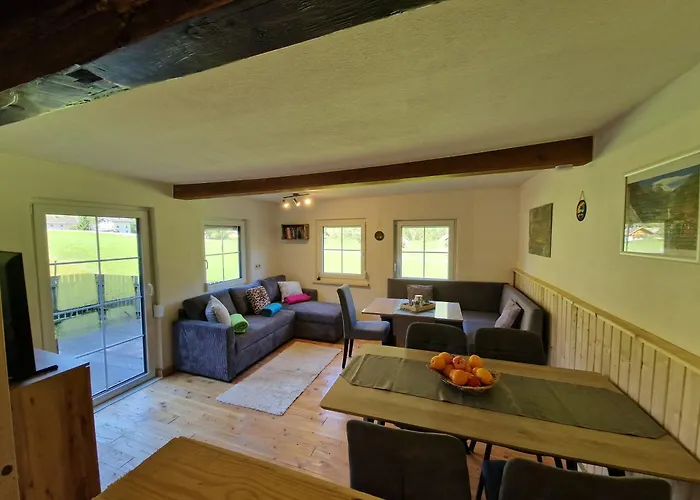 Linus Mit Bergblick Und W-lan